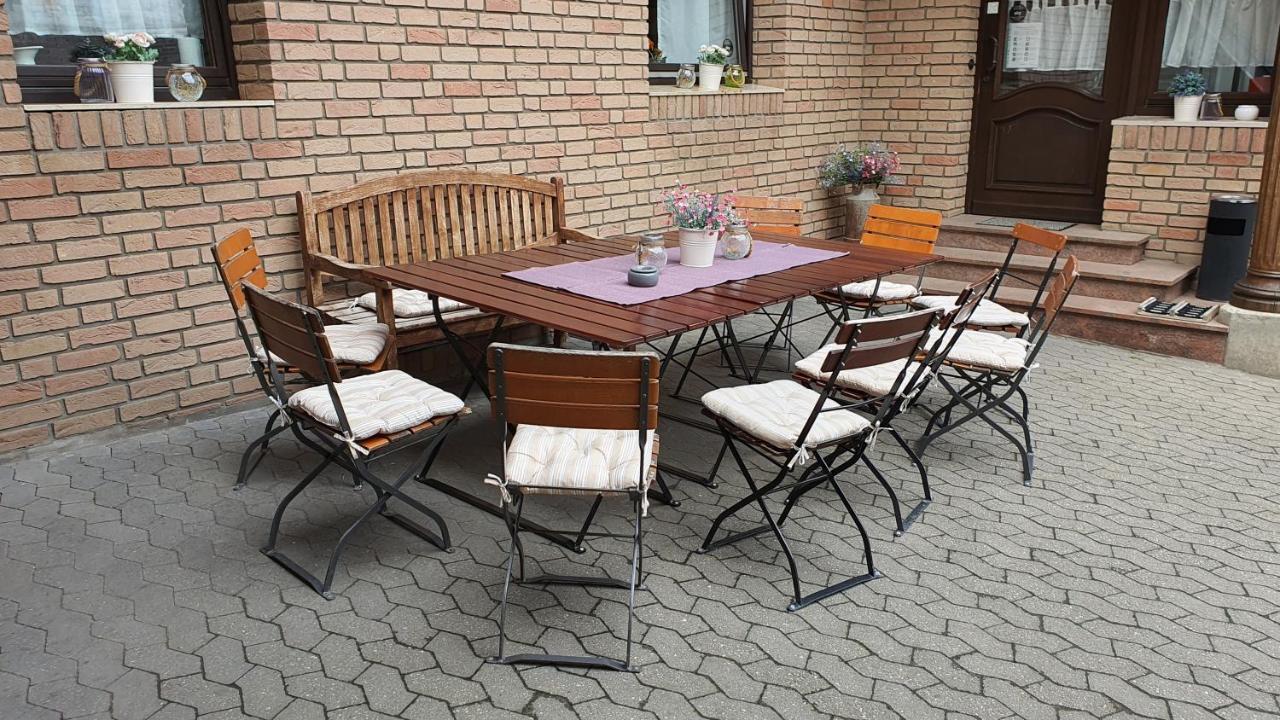 Friendly Home - Klinkerhof บอร์นไฮม์ ภายนอก รูปภาพ